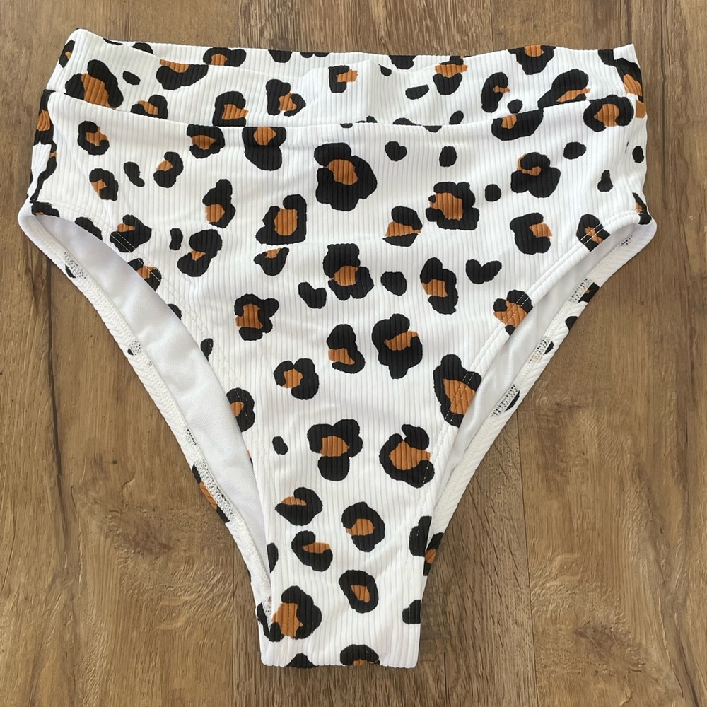 Cheetah bikini panties